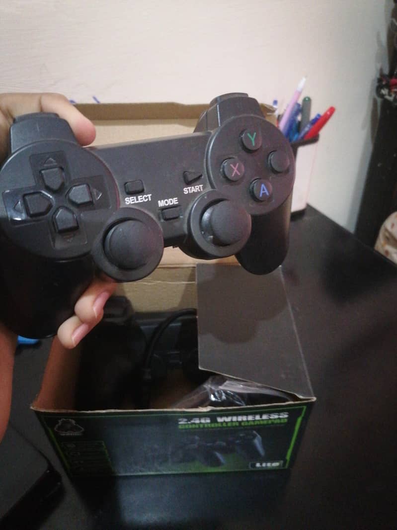 2.4 G wireless controller gamepad 2