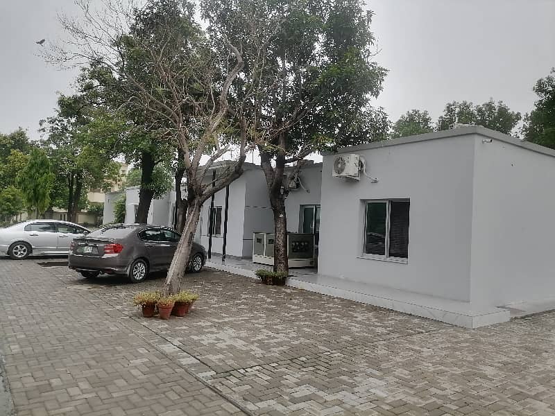 10 Marla Good Location Plot in E Block 2