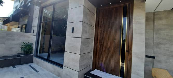 10 Marla Brand New Luxury and Modren Bungalow in State Life Phase 1