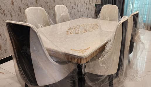 Brand New Dinning Table for Sale