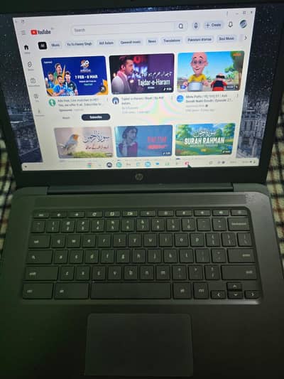 Hp smart chrombook up to date 2029 HD Display 15 inches