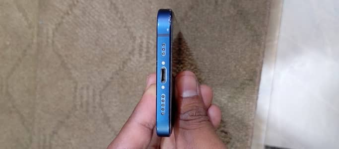 Iphone 12 64 GB factory unlock battery health 80