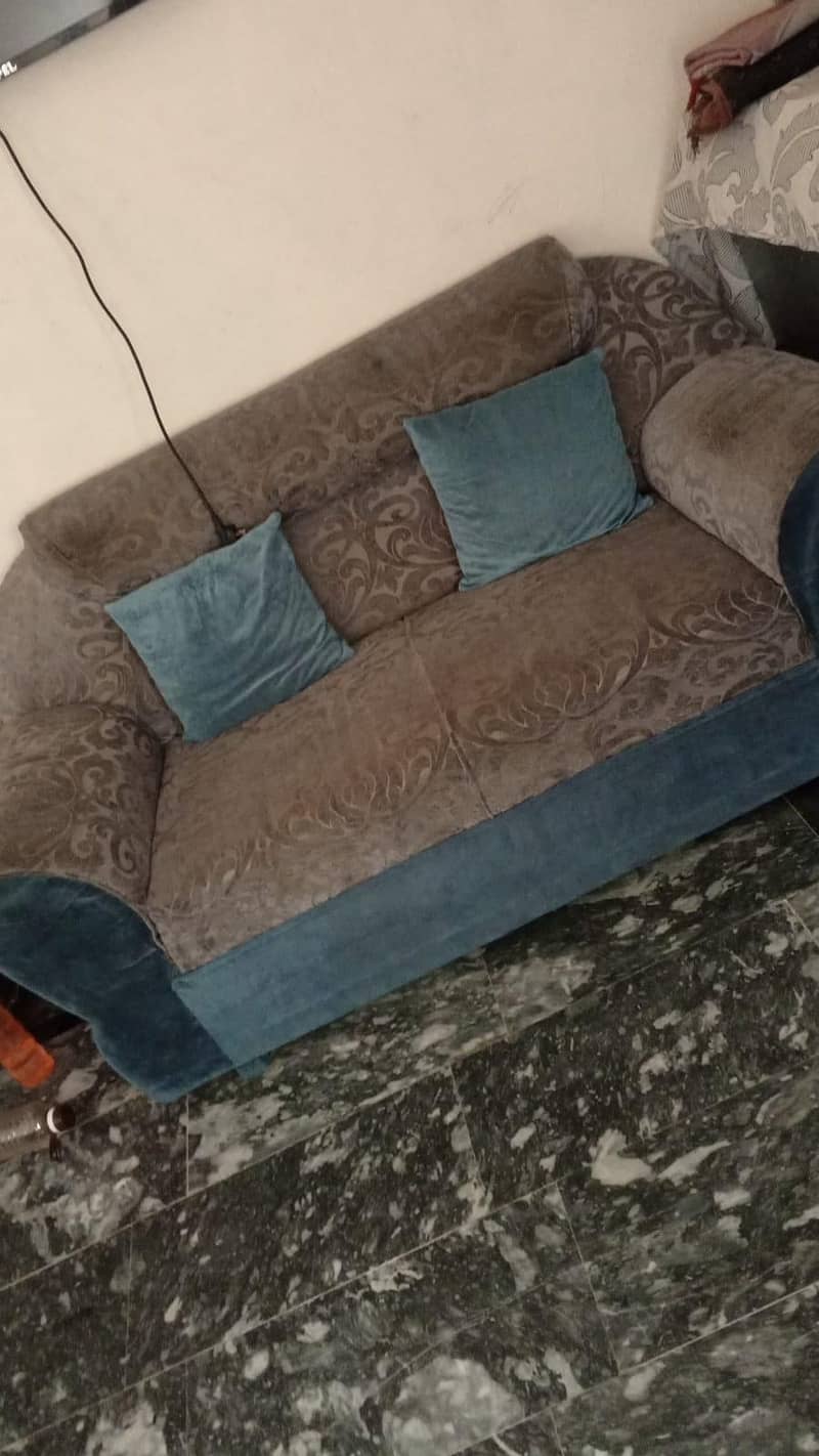 3,2,1 sofa set 0