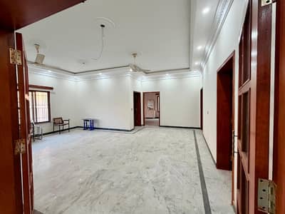 1 KANAL UPPER PORTION FOR RENT