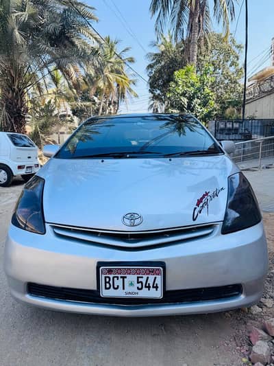 Toyota prius 2011 model reg 2015 fully loaded original condition