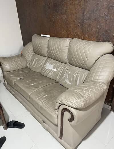 5 seater sofa set just need to change fabric