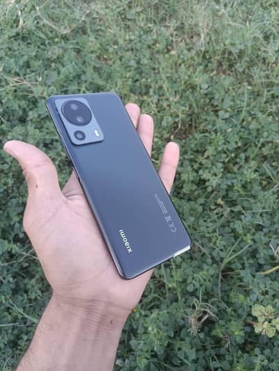 Xiaomi 13 lite 4 month SIM time available