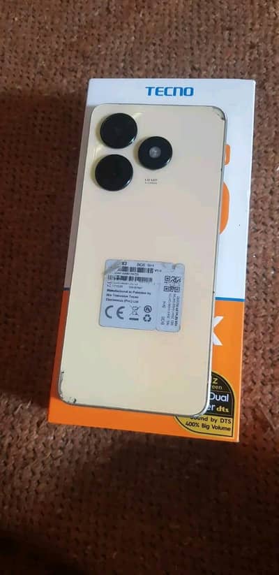 Tecno spark go 4+4 64 5000mah battery with box and original led