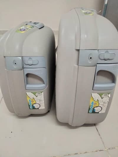 American Tour luggage 2 bags