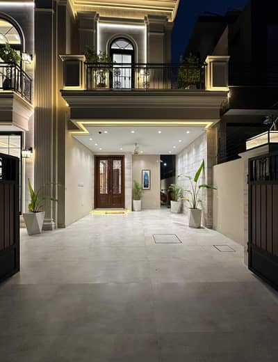 8 MARLA UPPER PORTION AVAILABLE FOR RENT IN DHA PHASE 9