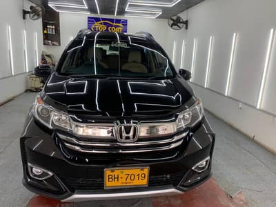 Honda Brv Manual Model 2020 sirf 18000km Chali Hue Like New
