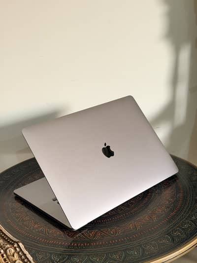 Macbook pro 2019 2020 2021 available