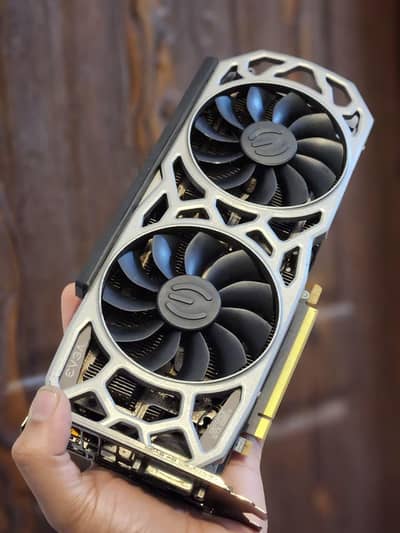 EVGA GTX 1080TI 11 GB DDR5 AVAILABLE FOR SALE
