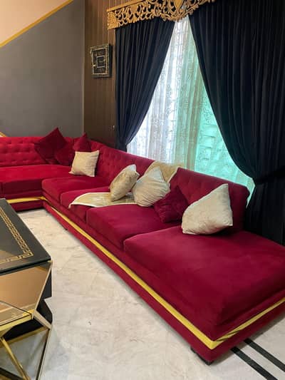 L shape sofa almost brand new