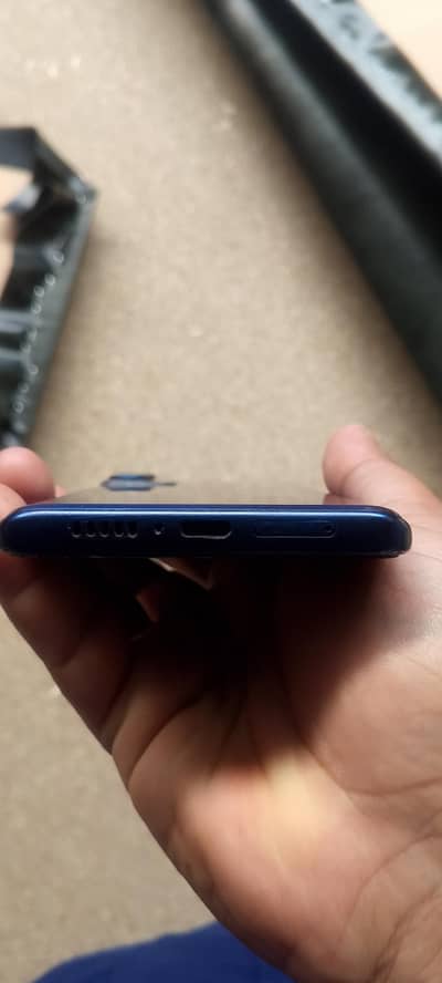 motorola edge 5g uw (2021)  Only Exchange with one plus or Google