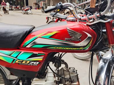 honda CD 70 red color