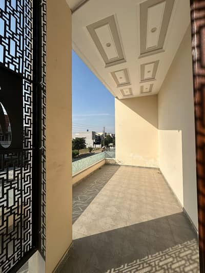 1 KANAL HOUSE FOR RENT