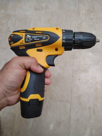 12 v cordless drill machine