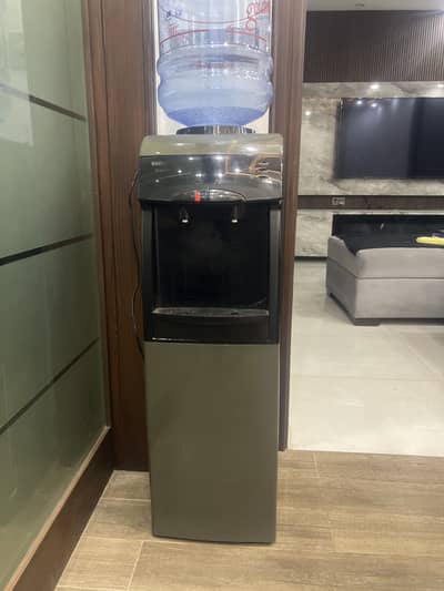 Water Dispenser
