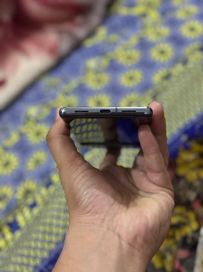 Google pixel 7 pro 2