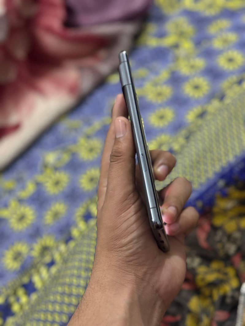 Google pixel 7 pro 4