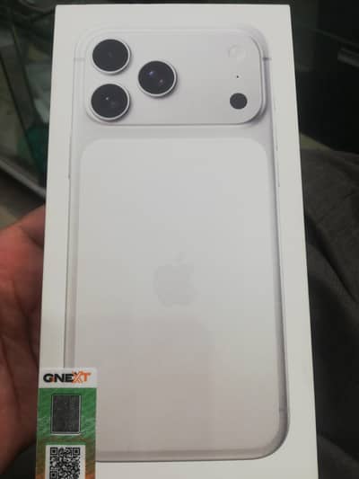 Apple iPhone 17pro max Silver pta approved 256gn Boxpack