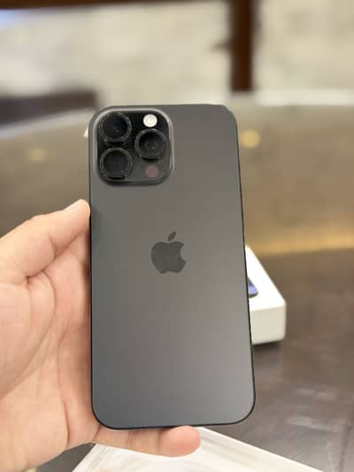 Apple iPhone 16 Pro Max 256GB – Black Titanium (Non-PTA) – Like New