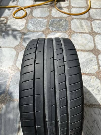 Good year 18 inches tyres 245-40-18 just 5k driven