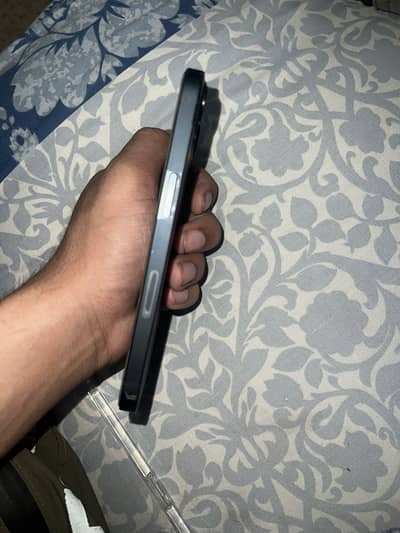 Iphone 13 factory unlock 85 health10/10