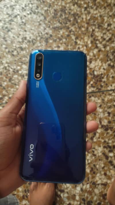 vivo mobile with it's box very urgent need cash