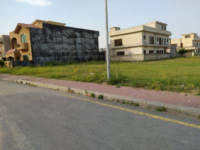 Back Open Near to Park Level and Solid Land Plot for Sale