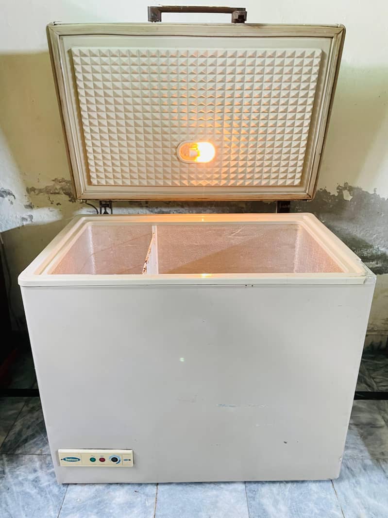 waves deep freezer 0