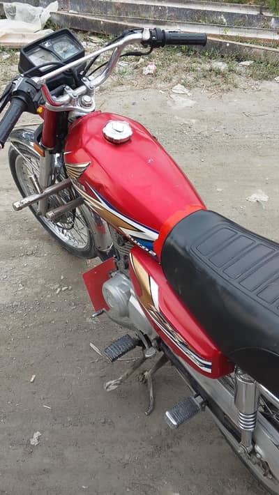 I have had one hand for three years.