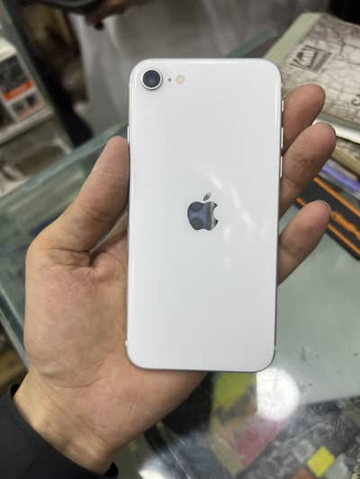 iPhone SE White 64GB | PTA Approved | 10/10 Condition | Box