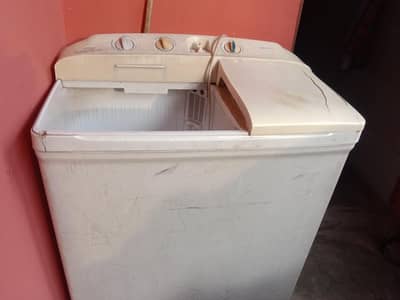 Dawlance Dw5200 washing and dryer for sell 03079016602 condition 10/8