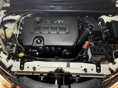 Toyota Corolla Altis Grande CVT 1.8 Model 2015