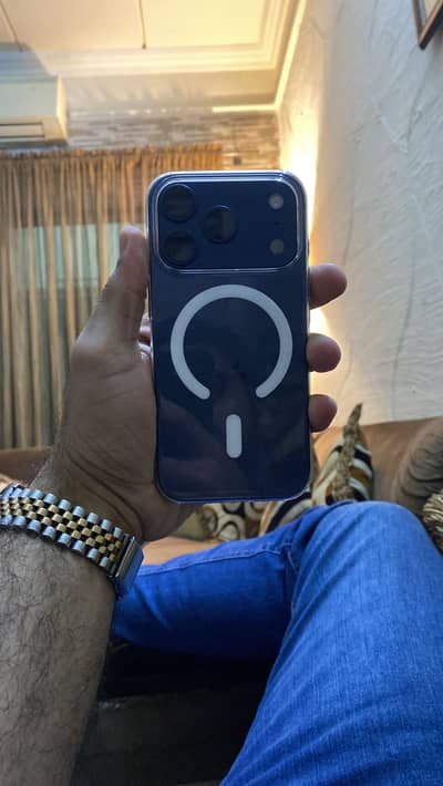 17 PRO 512 GB BLUE LLA JV ( Brand New )