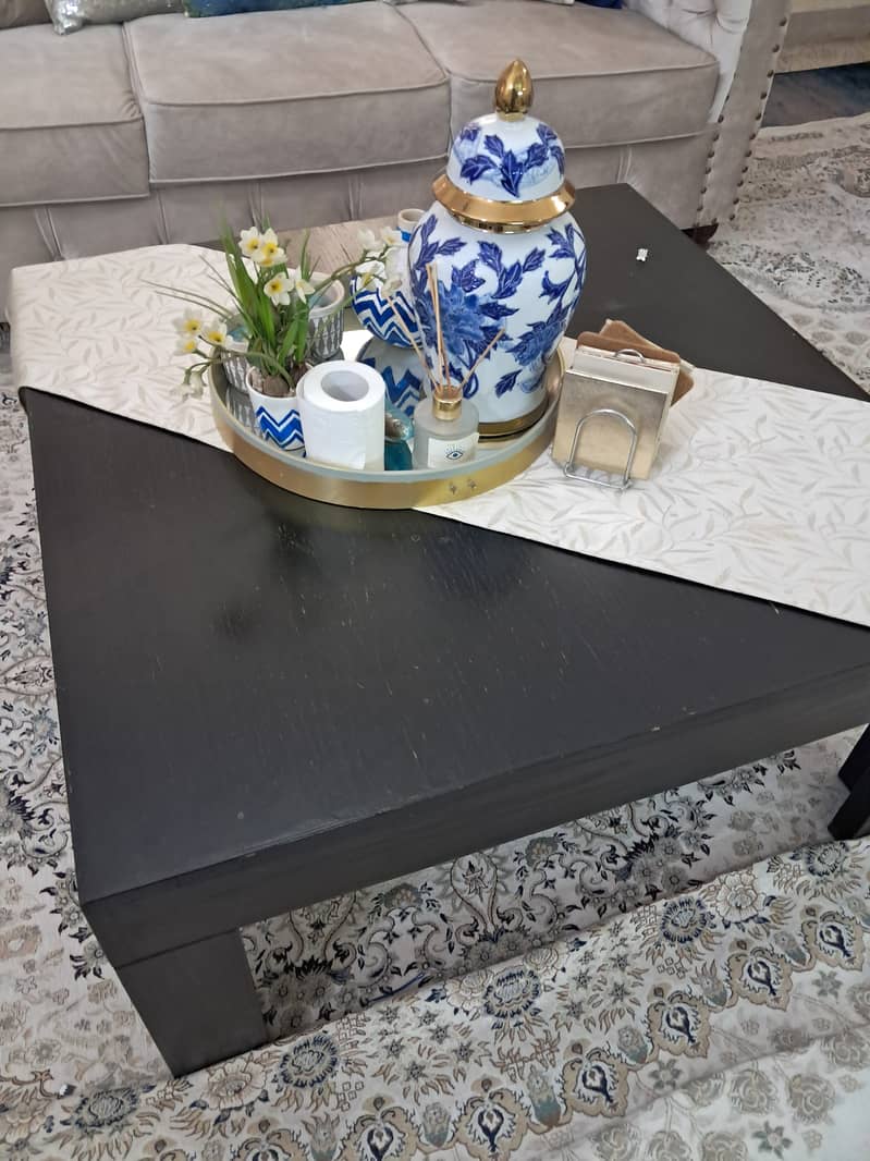 Center table set 0