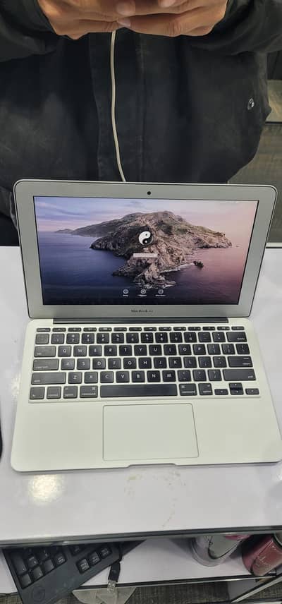 MacBook air 2012 urgent sale