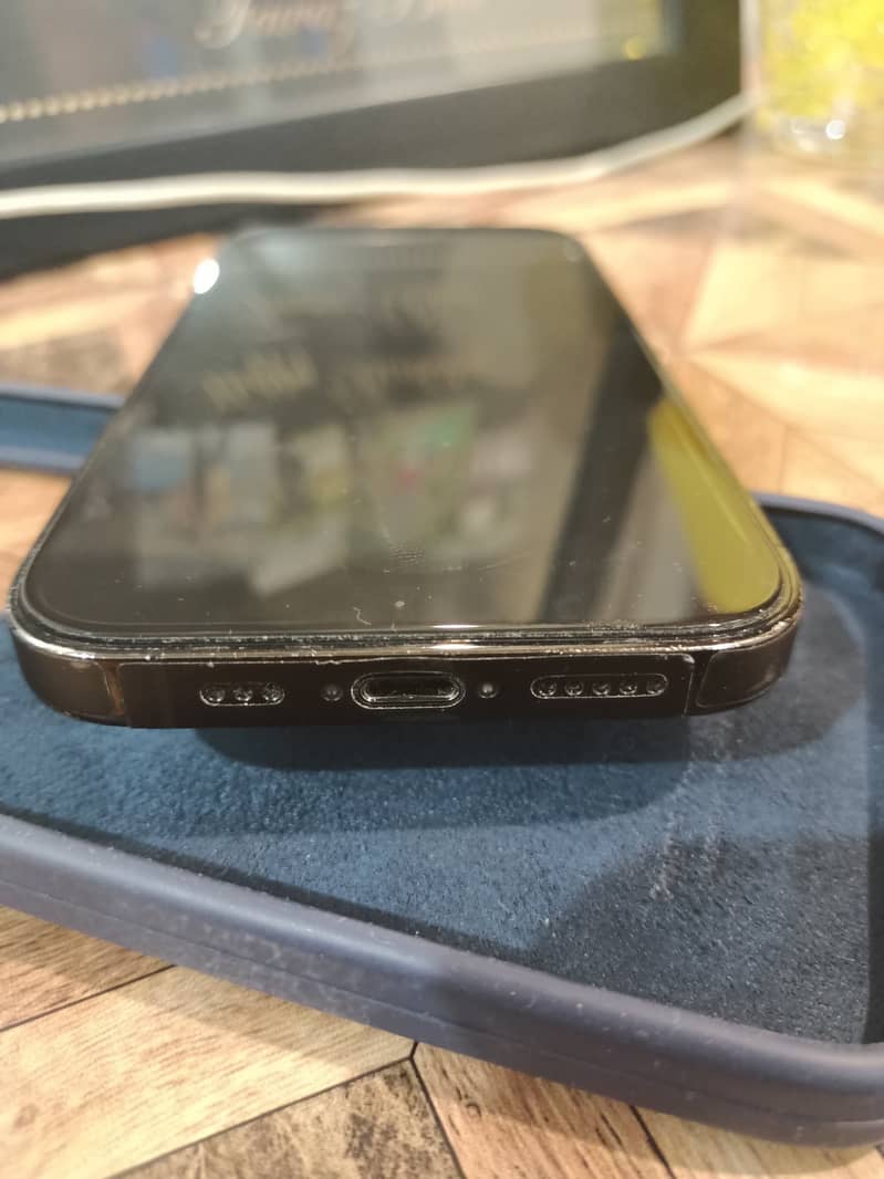 iPhone 14pro 5