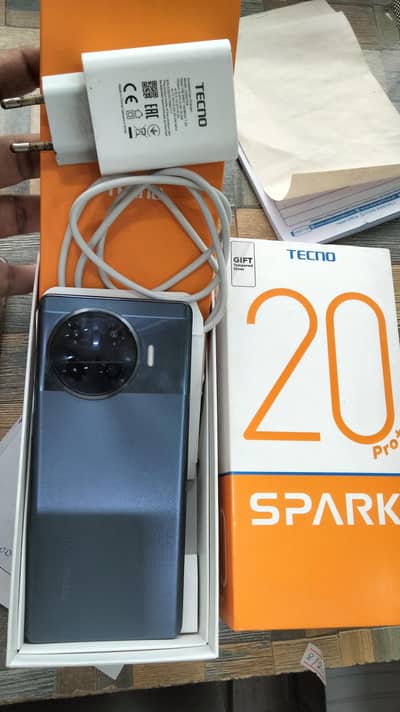 spark 20 pro plus 8 /256