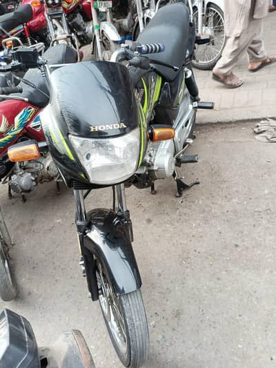 Honda Deluxe model 2018