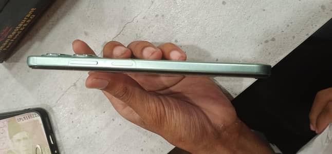 urgent sell mobile full saman with box and charger 6+6 128 10by10