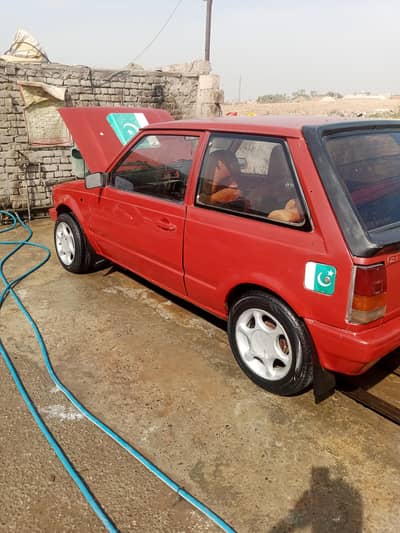 Daihatsu charade 2 dor good condtion vitz 1000cc injan