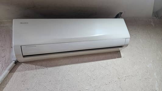 Gree Voila Model Ac for sale good condition