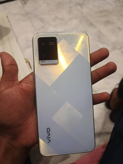 vivo y21 box charger avalibe