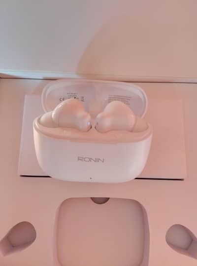 Vivid Earbuds R-740 Ronin