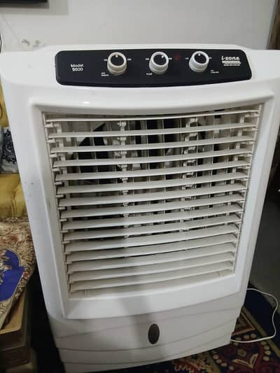 I zone Air cooler 9500 model new condintion 6 month use only