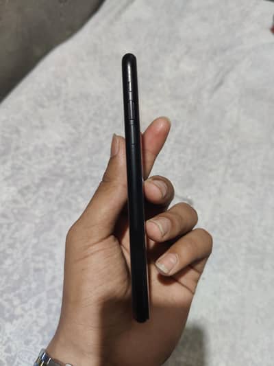 I phone xr 64 gb 10/10