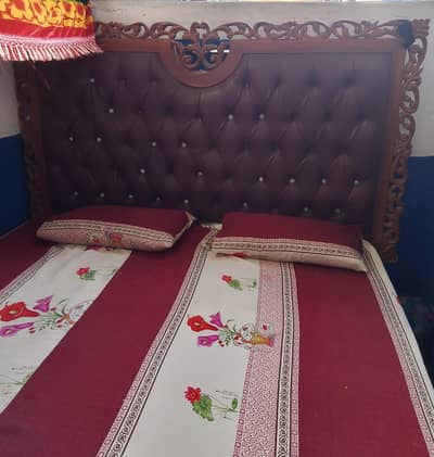 Single Wooden bed